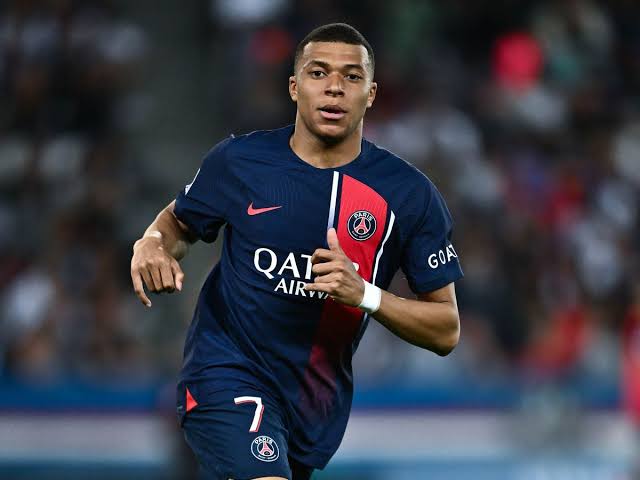 Kylian Mbappé (PSG): Best World Class Football Players Right Now