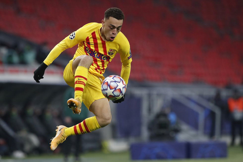 Top 10 Best Right Backs In Football/Soccer 3 Top 10 Best Right Backs In FootballSoccer
