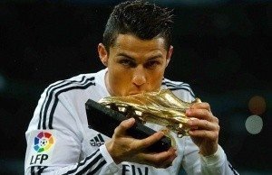 10 Reasons Why Ronaldo Is Better Than Messi 6