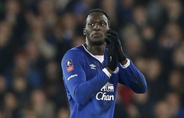 160312, Fotboll, FA-Cupen Football Soccer - Everton v Chelsea - FA Cup Quarter Final - Goodison Park - 12/3/16 Everton's Romelu Lukaku applauds the fans Action Images via Reuters / Carl Recine Livepic EDITORIAL USE ONLY. No use with unauthorized audio, video, data, fixture lists, club/league logos or "live" services. Online in-match use limited to 45 images, no video emulation. No use in betting, games or single club/league/player publications. Please contact your account representative for further details. © Bildbyrn - COP 7 - SWEDEN ONLY