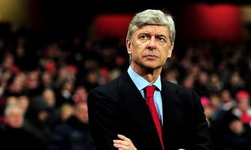 Wenger hints at 4 more years in management 1