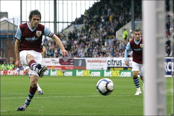 Top 10 oldest players to score in the Premier League 2
