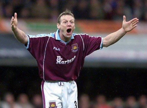Top 10 oldest players to score in the Premier League 3