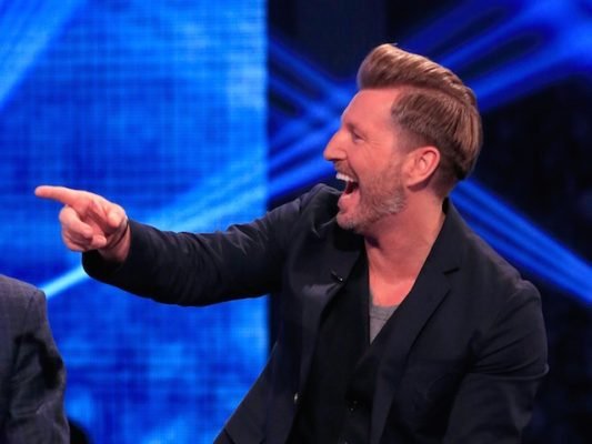 Robbie Savage: 'Give this club the Premier League trophy now' 3