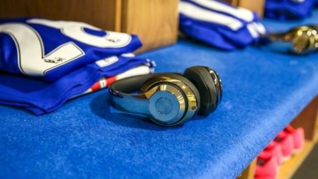 Celebrate Chelsea Football Club winning the Premier League with your very own pair of Champions edition Beats.
