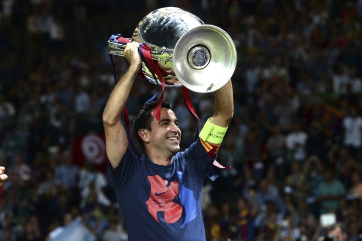 Xavi Hernández Best Champions League midfielders ever