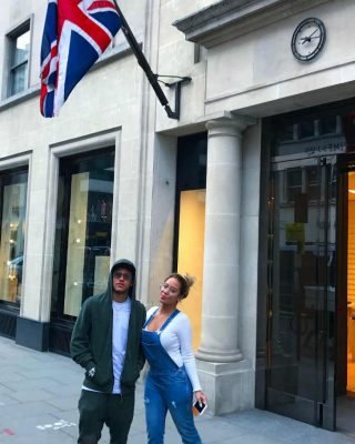Neymar and his sister visit London! 1