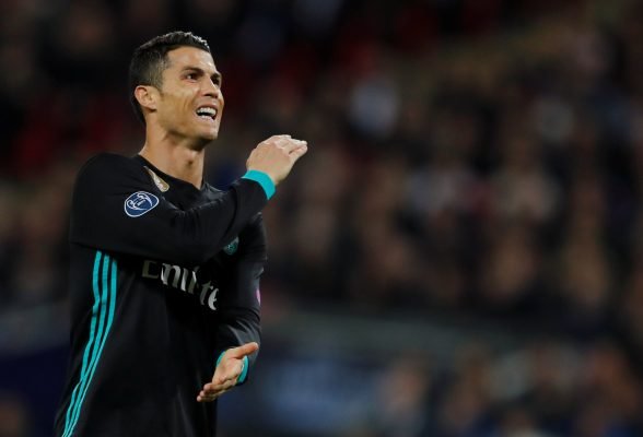 Cristiano Ronaldo tells agent he wants to join Premier League club