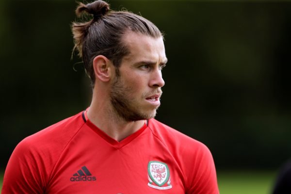 Gareth Bale's agent responds angrily to Manchester United rumours
