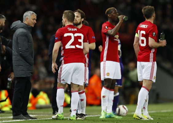 Manchester United open to selling defensive trio in January