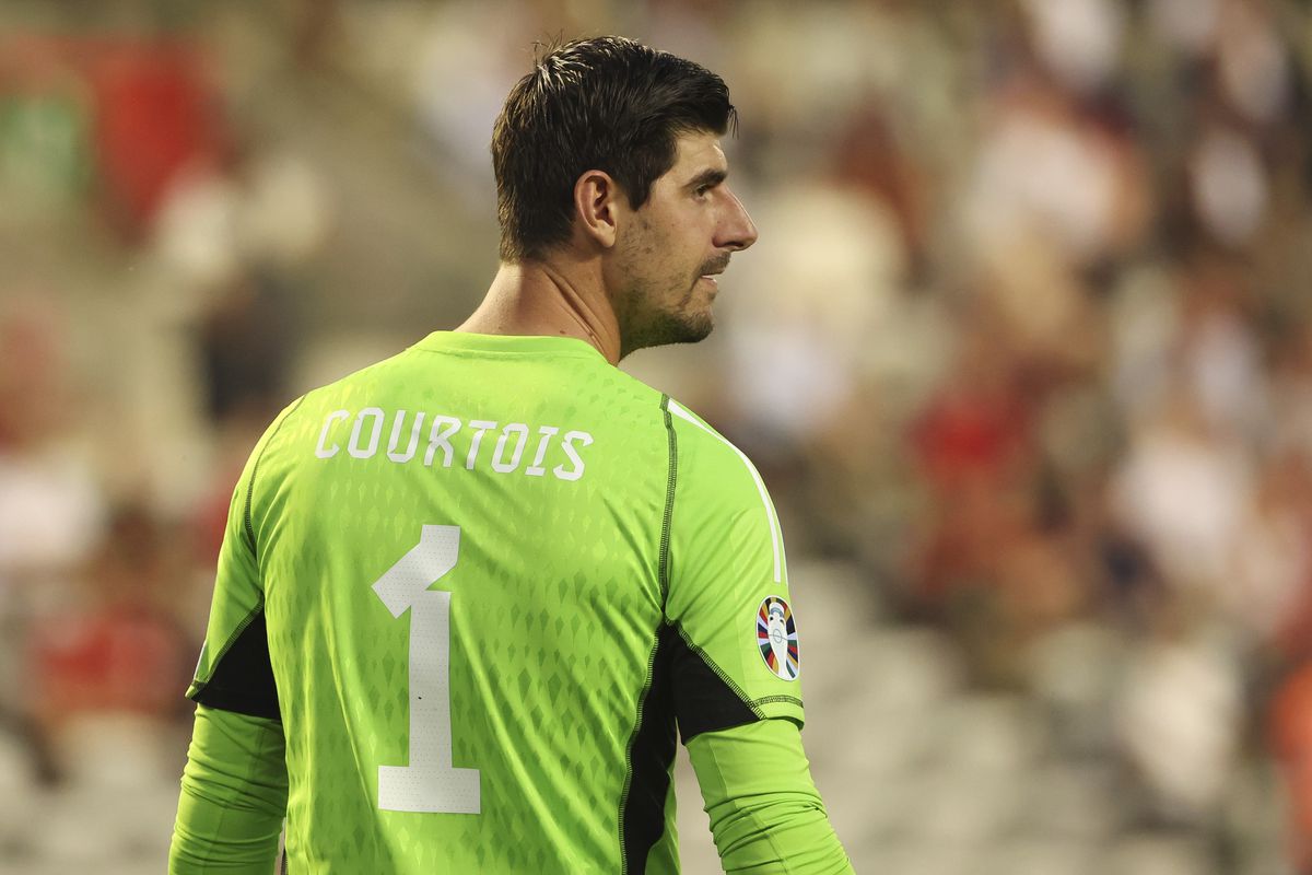 Top 10 Highest Paid Footballers In Spain 2024 2 Thibaut Courtois is a high earner in La Liga – Real Madrid (€288,460 per week).