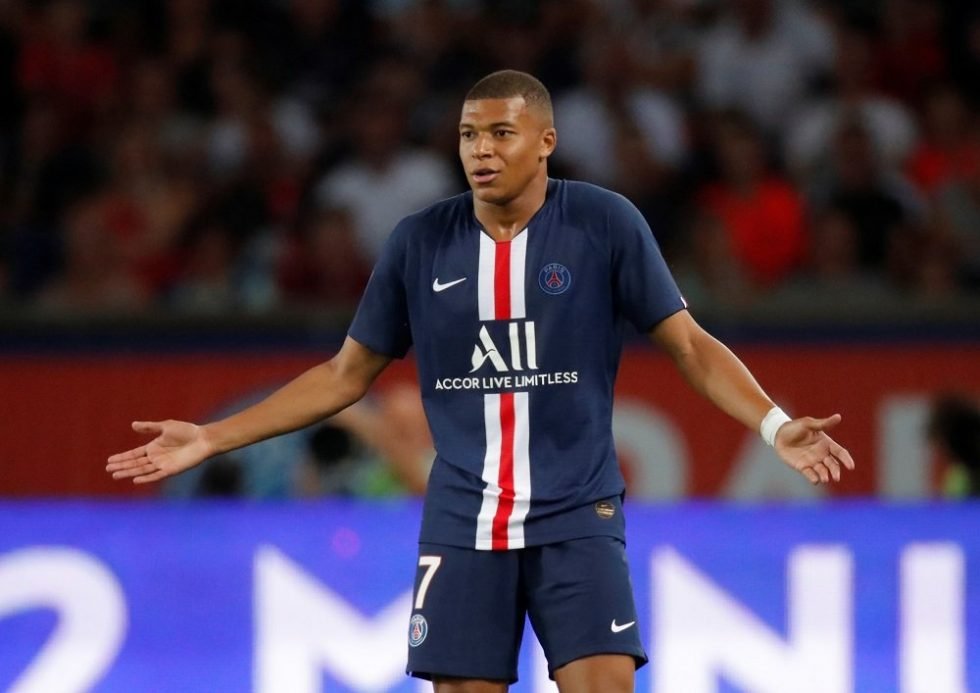 Kylian Mbappe is one of the fastest footballers in the World (PSG) - 36.04 KMph