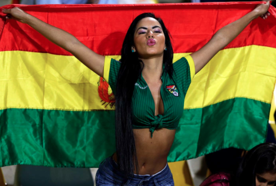 Bolivia soccer fans stunning Bolivian female soccer fans 