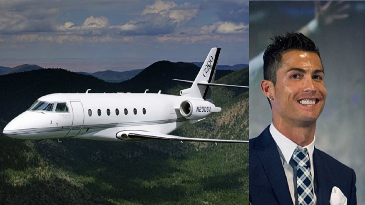 Footballers Who Own Expensive Private Jets Cristiano Ronaldo Gulfstream G650