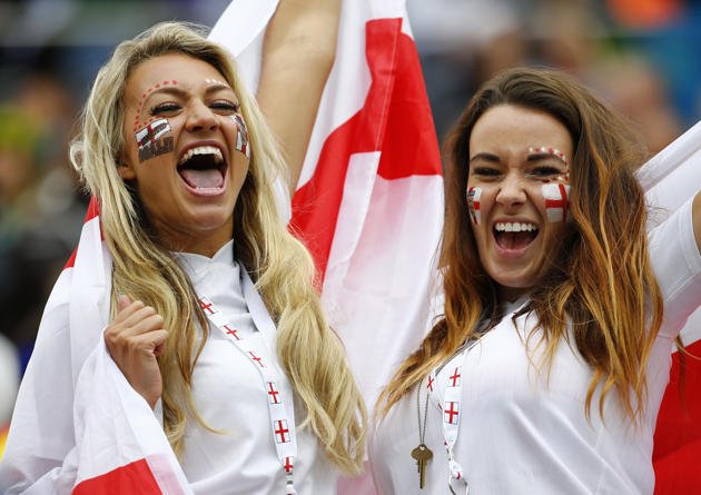 Images, Pictures and Photos of Beautiful, Sexy and Hot English girls - England Female Fans In World Cup 2018