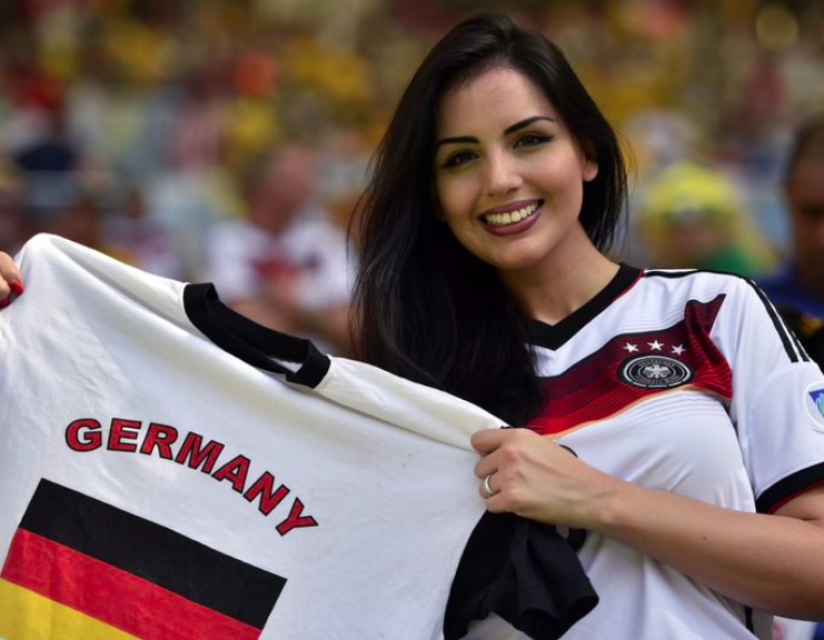 Images, Pictures and Photos of Beautiful, Sexy and Hot German girls - Germany Female Fans In World Cup 2018