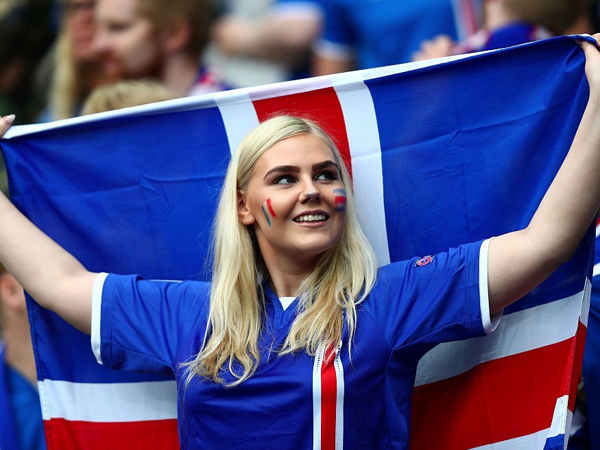 Photos of hot female fans in World Cup 2018 Iceland