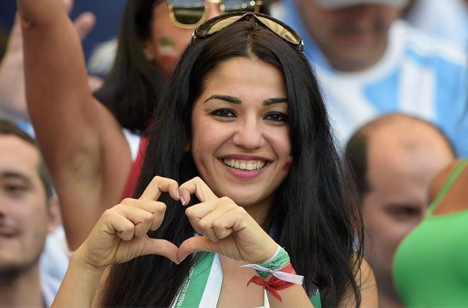 hottest fans World Cup 2014-2018- Beautiful Iran female football fans