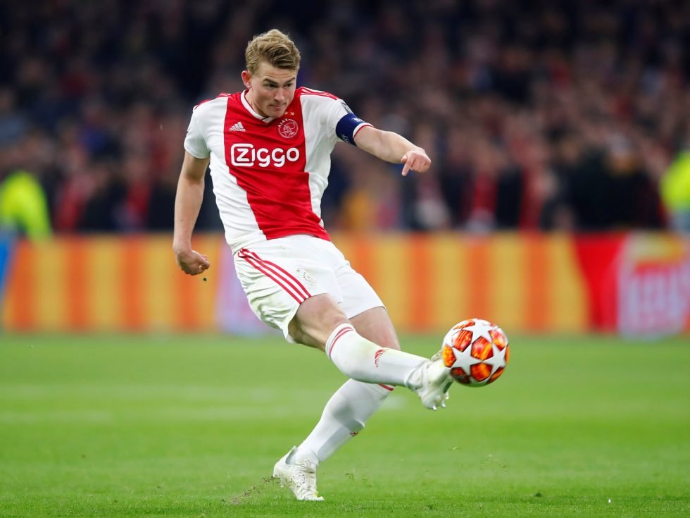 Ajax manager gives update on De Ligt's future 1