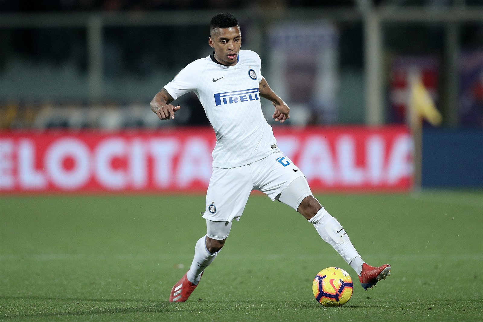 Inter Milan to complete left-backs swap with Fiorentina 1
