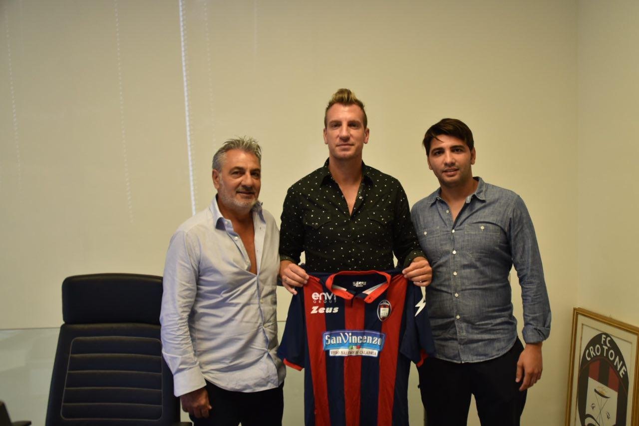 OFFICIAL: Maxi Lopez returns to Italy with Serie B club 3