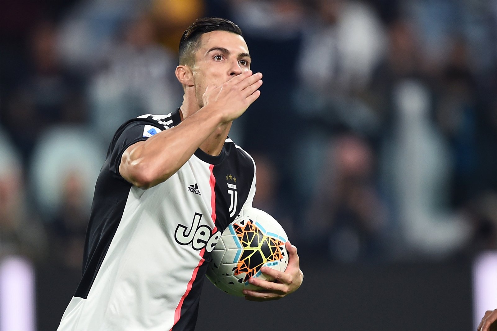 Higuain praises Ronaldo growth