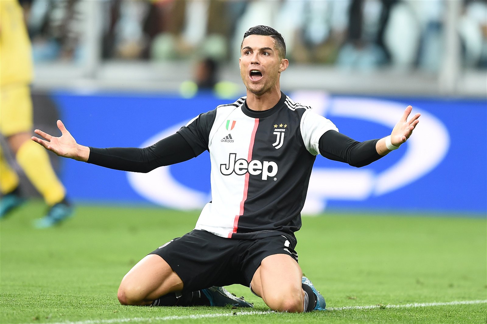 Juventus facing anxious wait on injury issue for superstar Ronaldo 1