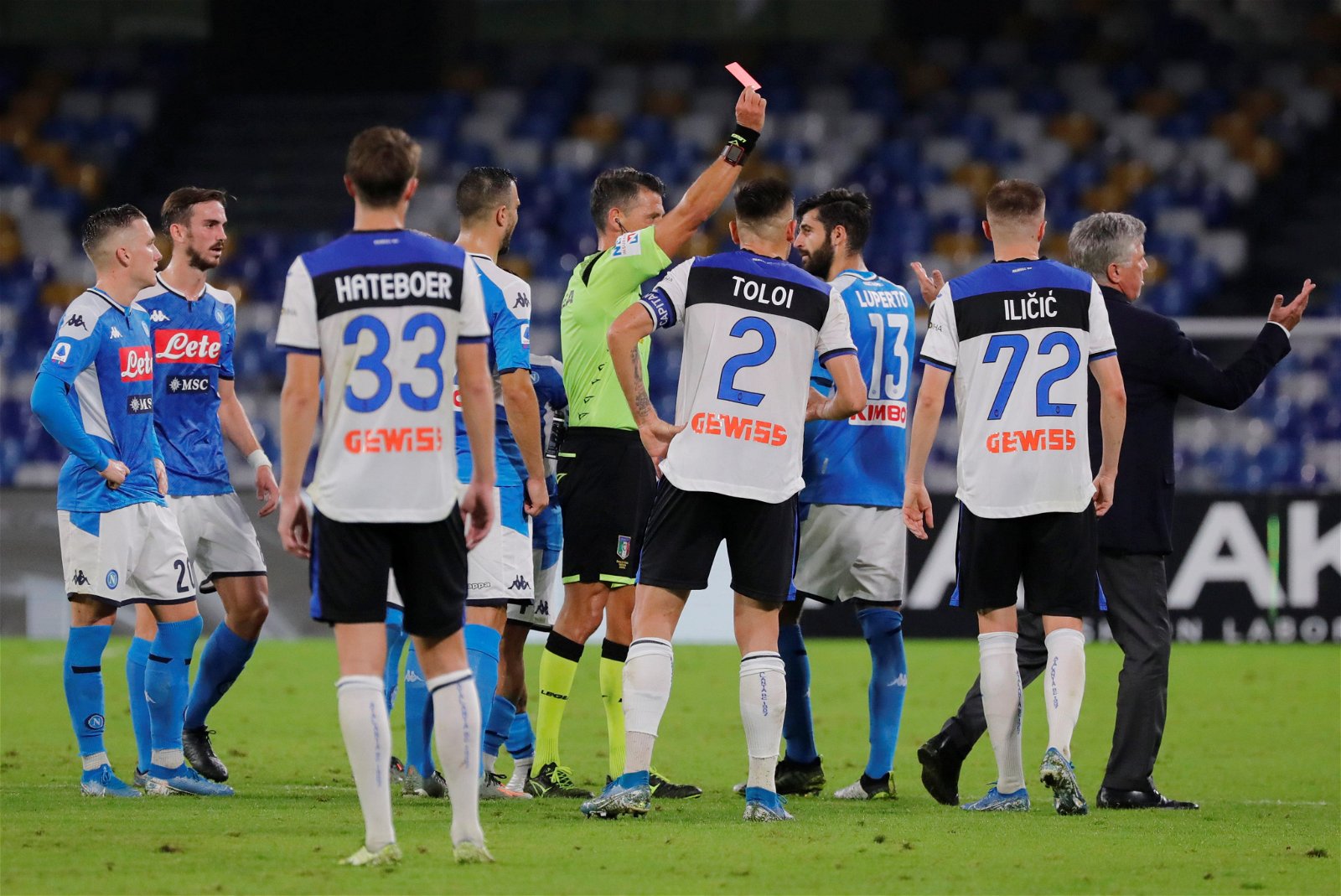 Napoli boss Carlo Ancelotti upset with officials for late send off against Atalanta
