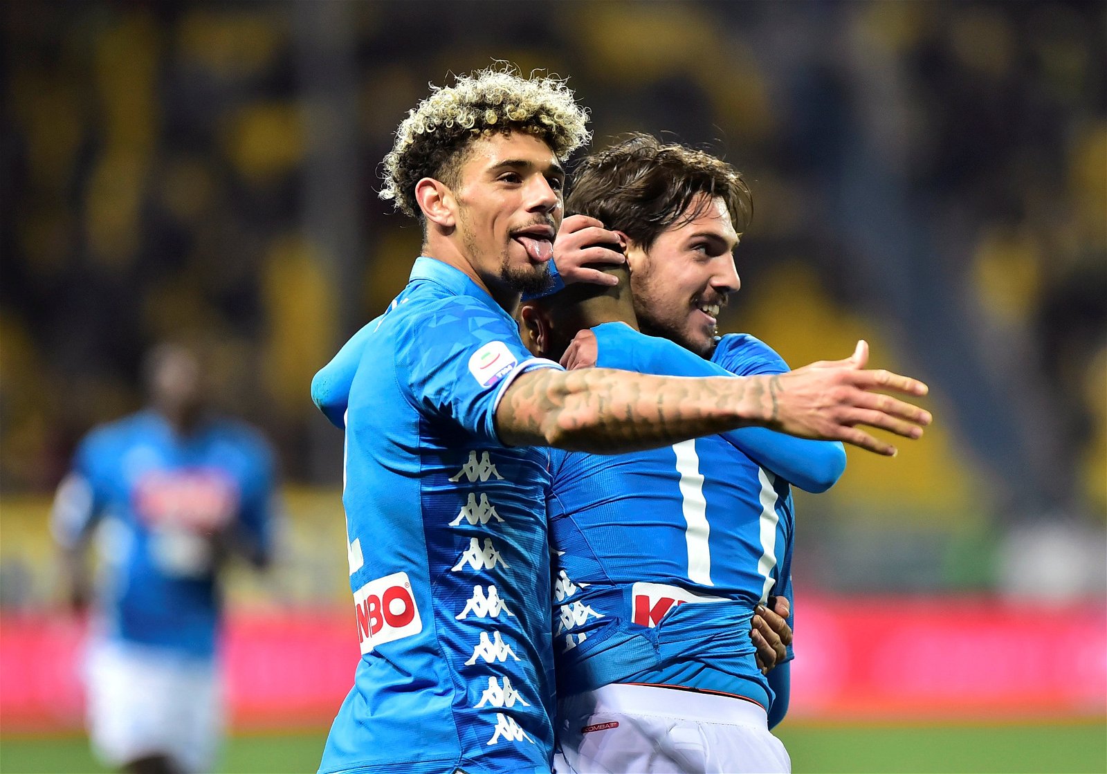 Season over for Napoli defender Kevin Malcuit after ACL tear