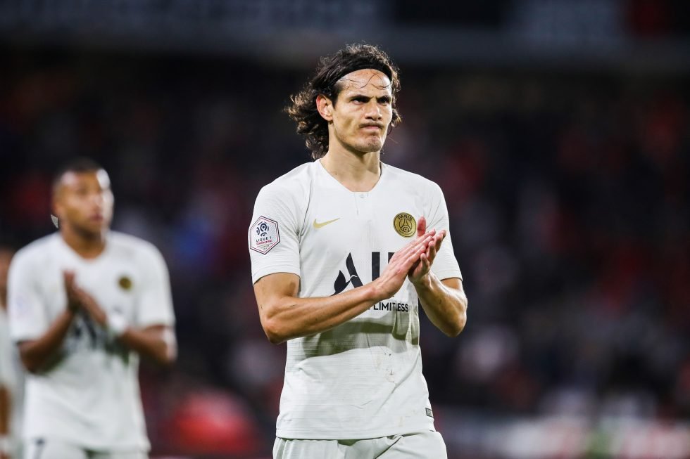 PSG's Edinson Cavani wants to join Atletico Madrid claims his mother