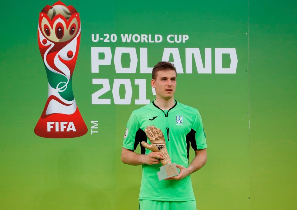 Real Madrid talented goalkeeper Lunin joins Real Oviedo on loan - OFFICIAL