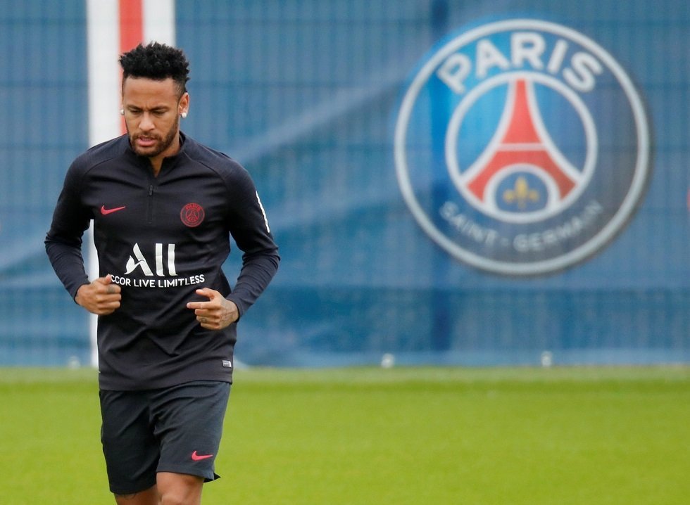 Neymar Back Off From PSG Contract Negotiations