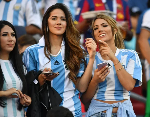Female Argentina football fans