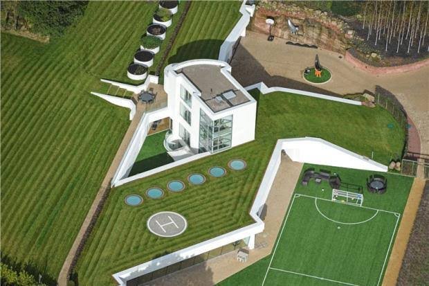 Mario Balotelli - $4.86 Million: Most Expensive Homes Of Football Stars!