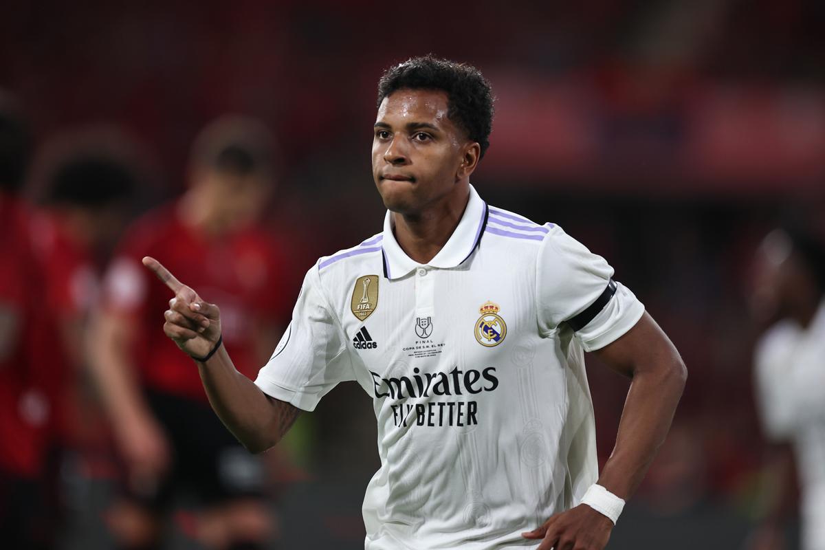 Tottenham place a £86 million bid for Real Madrid forward Rodrygo