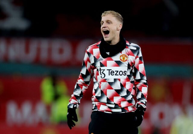 Donny van de Beek advised to make a move this January