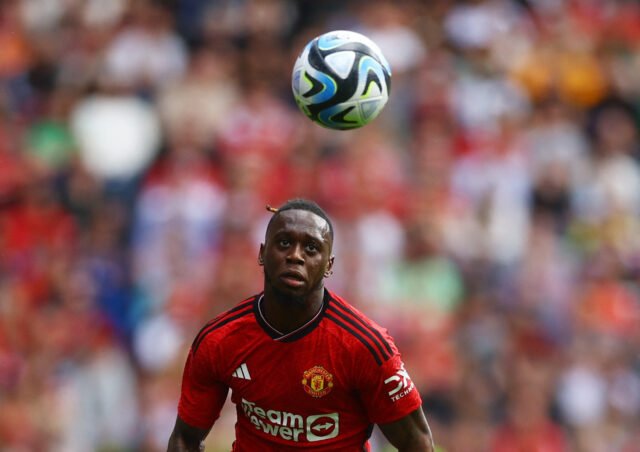 Man United want to extend Aaron Wan-Bissaka's contract