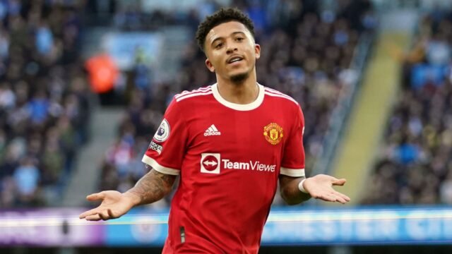 Jadon Sancho delaying final decision on his future at Man United