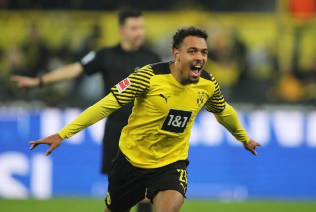Man United target Borussia Dortmund forward Donyell Malen