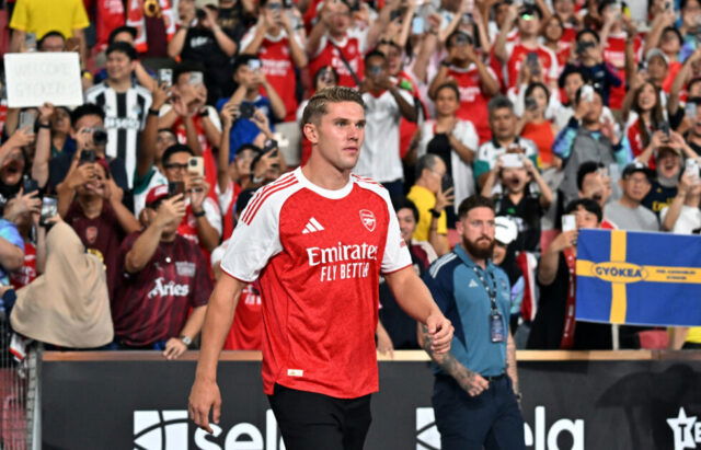 Former Man Utd star questions Arsenal's decision to sign Swedish striker Viktor Gyokeres Former Man Utd star questions Arsenal's decision to sign Swedish striker Viktor Gyokeres
