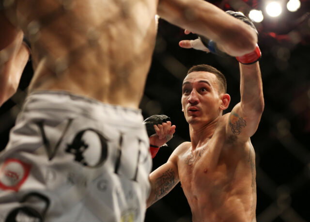 UFC 326 Payouts: Max Holloway vs Charles Oliveira 2 Purse & Fighter Salaries!